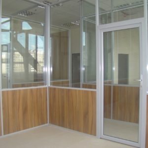 Стационарная алюминиевая перегородка GFTD616 Стационарная алюминиевая перегородка GFTD616